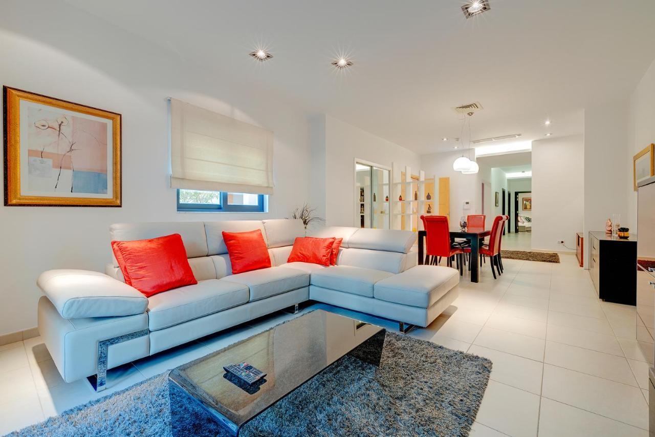 Seaside Oasis Your Own Private Getaway In St Julians St. Julian's Exteriör bild